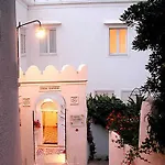 Casa Caprile 호텔 3*