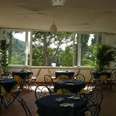 Отель Casa Caprile Анакапри