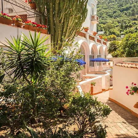 Casa Caprile Отель 3*